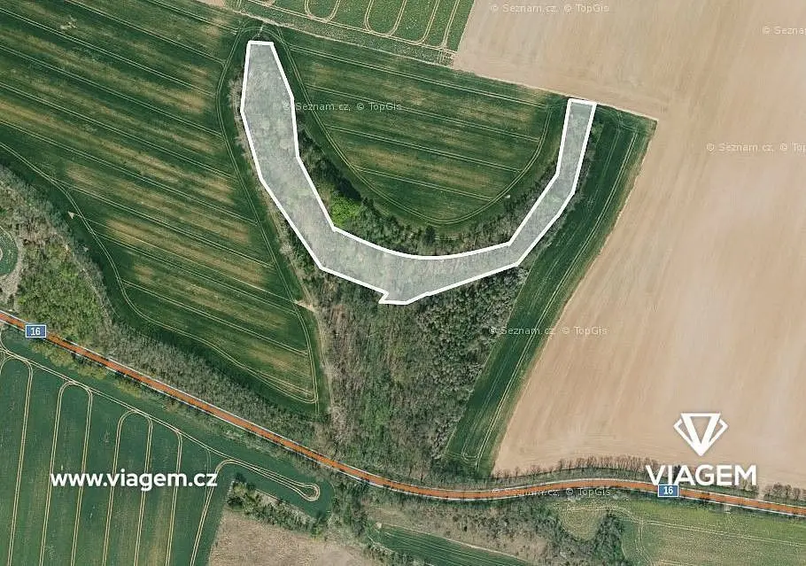 Prodej pozemku 8584 m², Mělnické Vtelno
