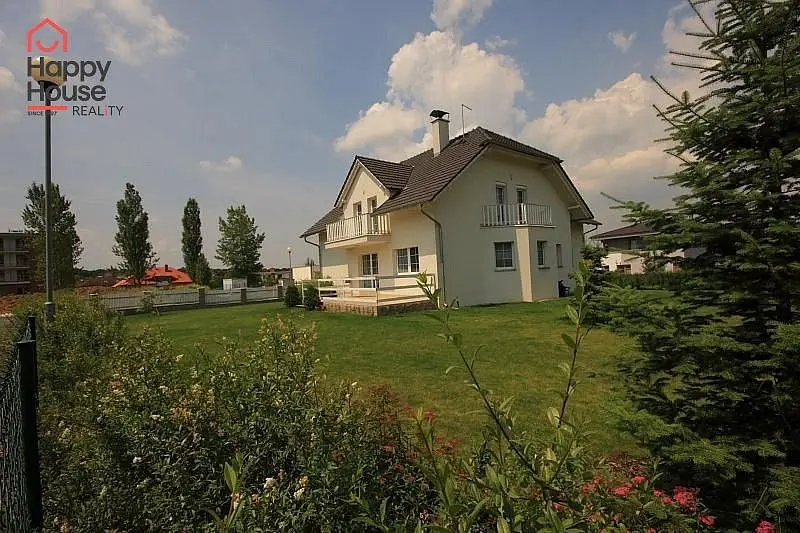 Pronájem domu 285 m², Pod Valem II. · Průhonice