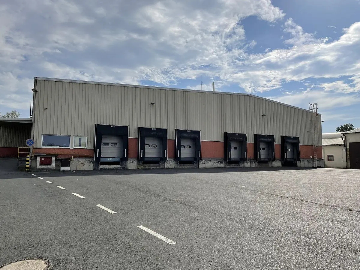 Pronájem komerčního prostoru 5300 m², Jesenice u Chebu · Okrouhlá