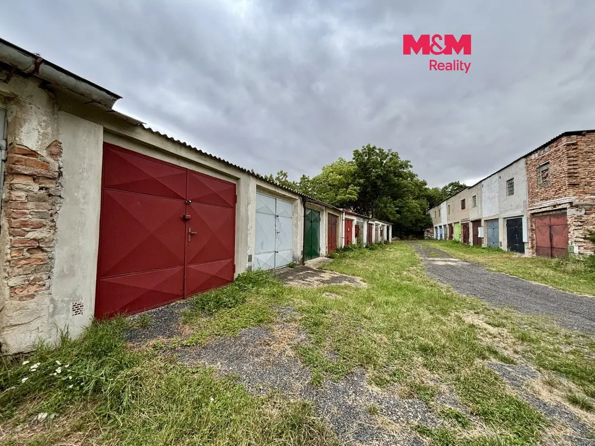 Prodej nemovitosti 19 m², Černčice u Loun · Černčice