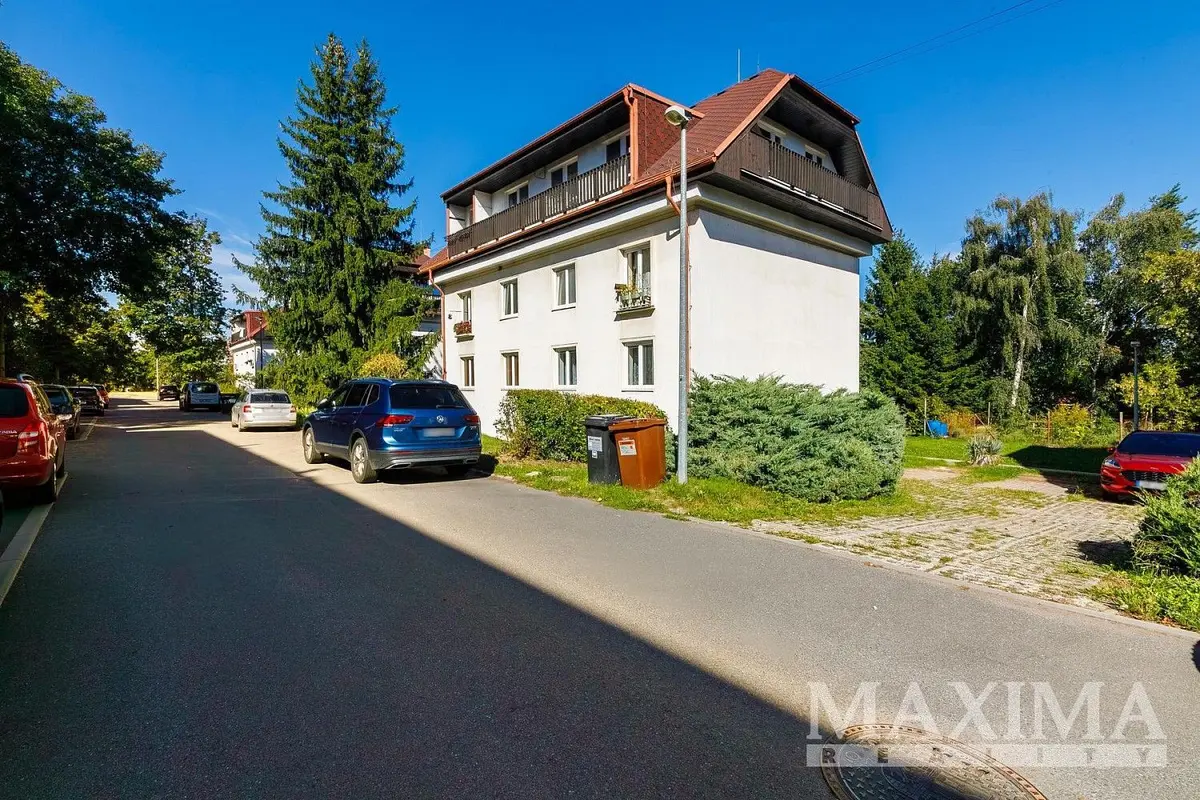 Prodej bytu 2+1 85 m², Mladých · Zličín