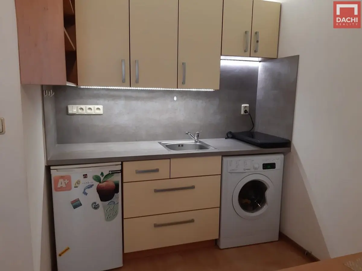 Pronájem bytu 1+kk 30 m², Synkova · Lazce · Olomouc