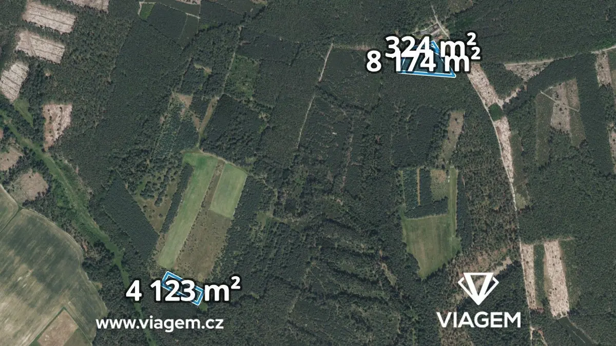 Prodej pozemku 2524 m², Bělá pod Bezdězem