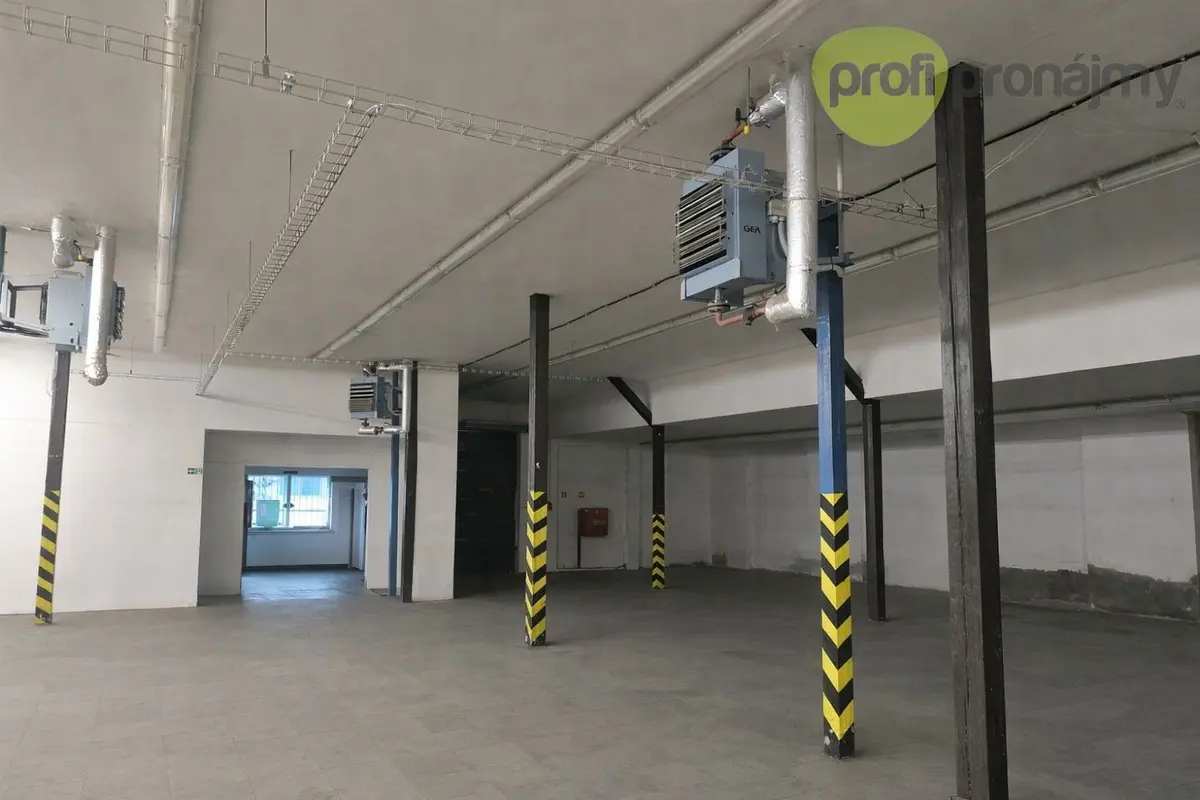 Pronájem komerčního prostoru 460 m², Rybníky IV · Prštné · Zlín