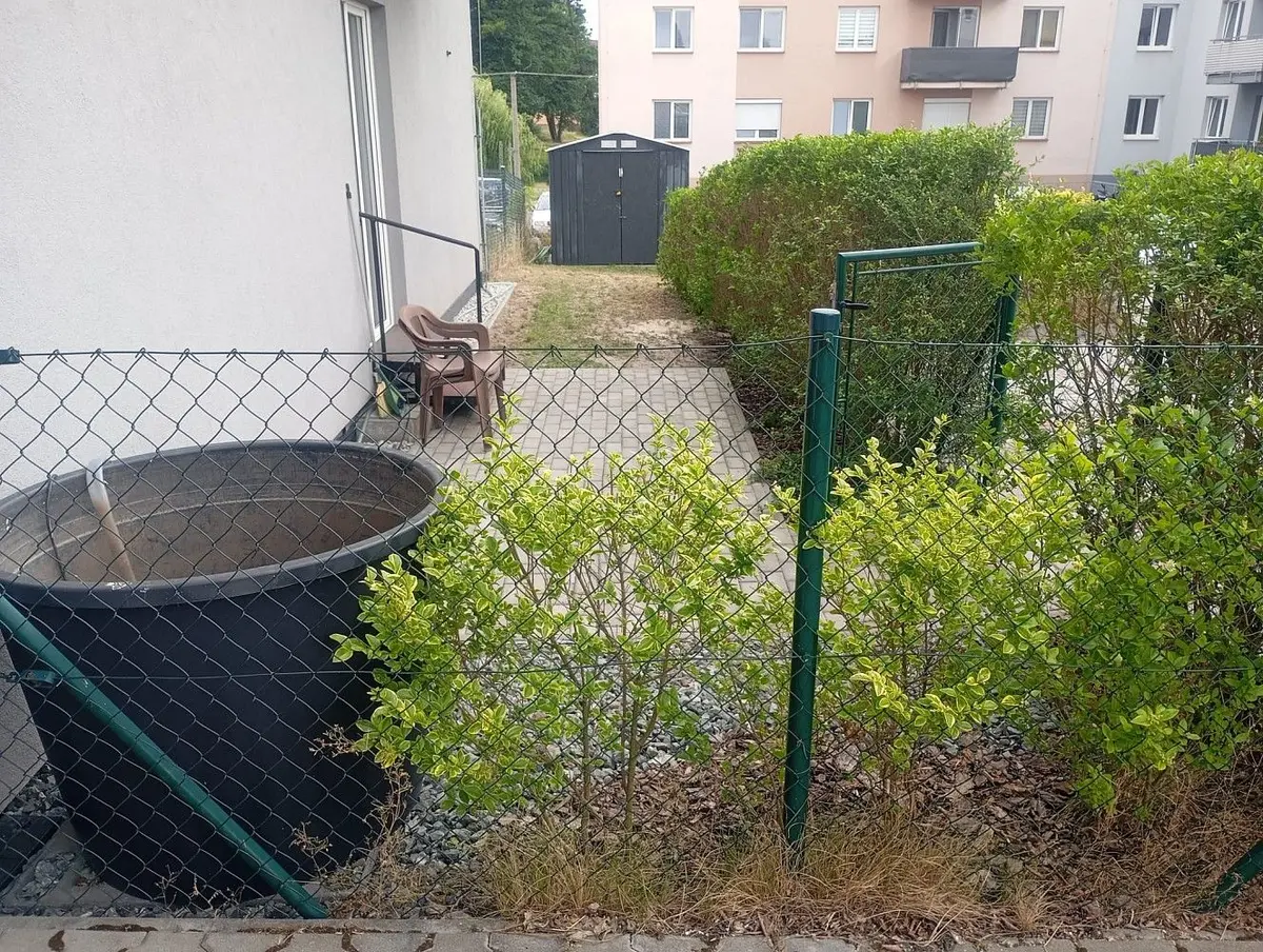 Pronájem bytu 1+kk 28 m², Brigádnická · Zbůch