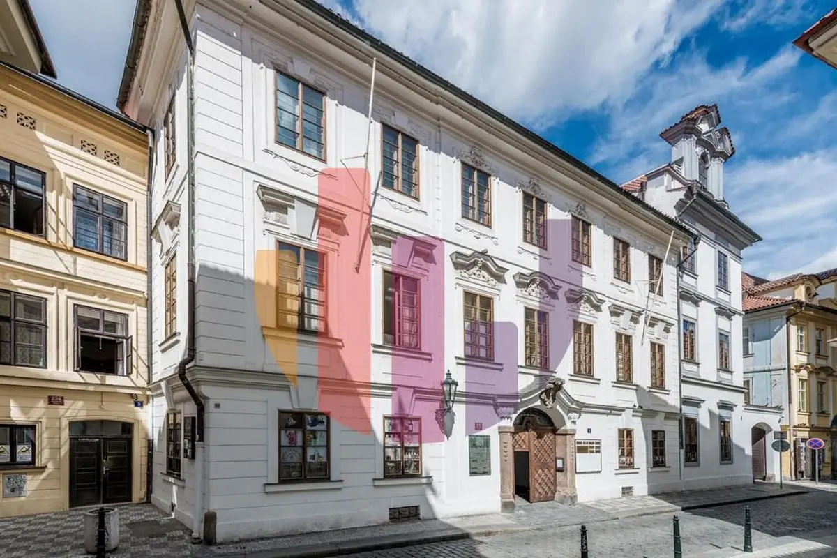 Pronájem komerčního prostoru 168 m², Husova · Staré Město