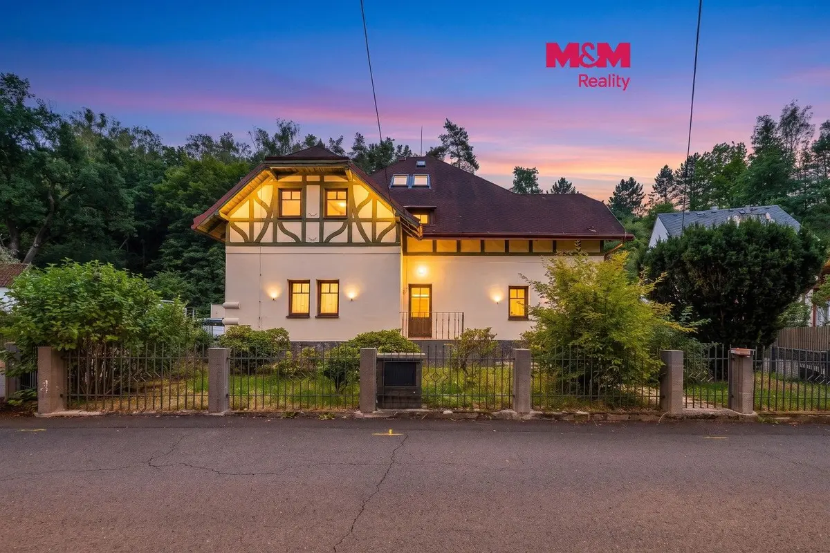 Prodej komerčního prostoru 486 m², Pod Strání · Dalovice