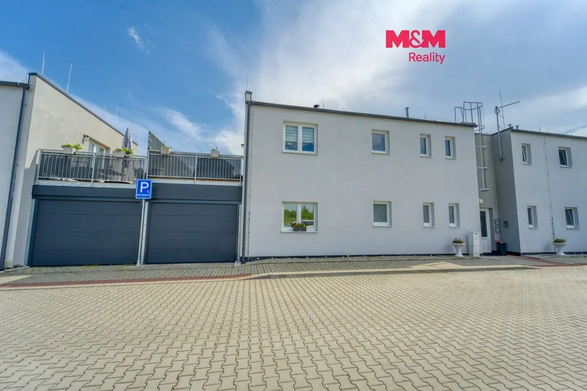 Prodej bytu 3+kk 68 m², Vochov