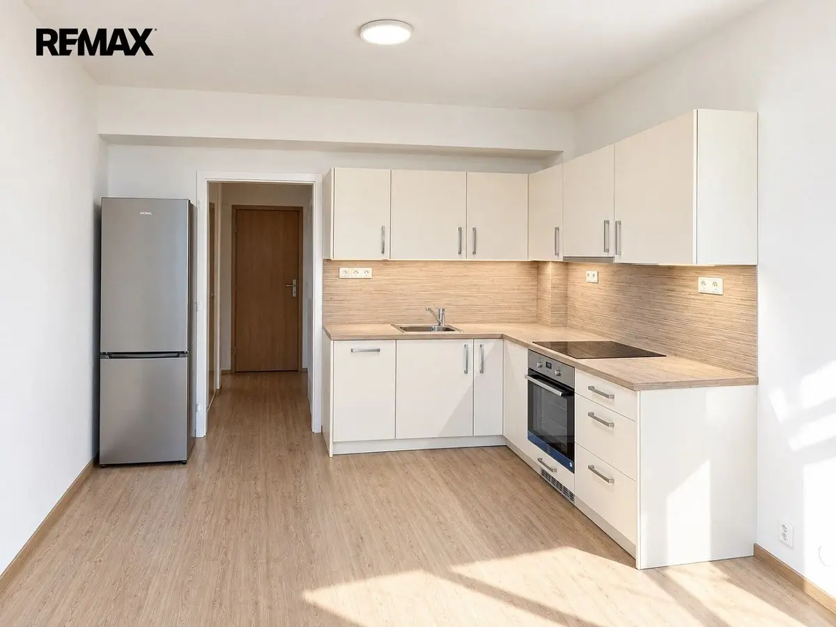 Pronájem bytu 1+kk 31 m², Oblá · Nový Lískovec · Brno