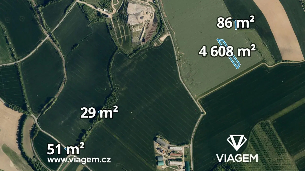 Prodej pozemku 550 m², Zdounky