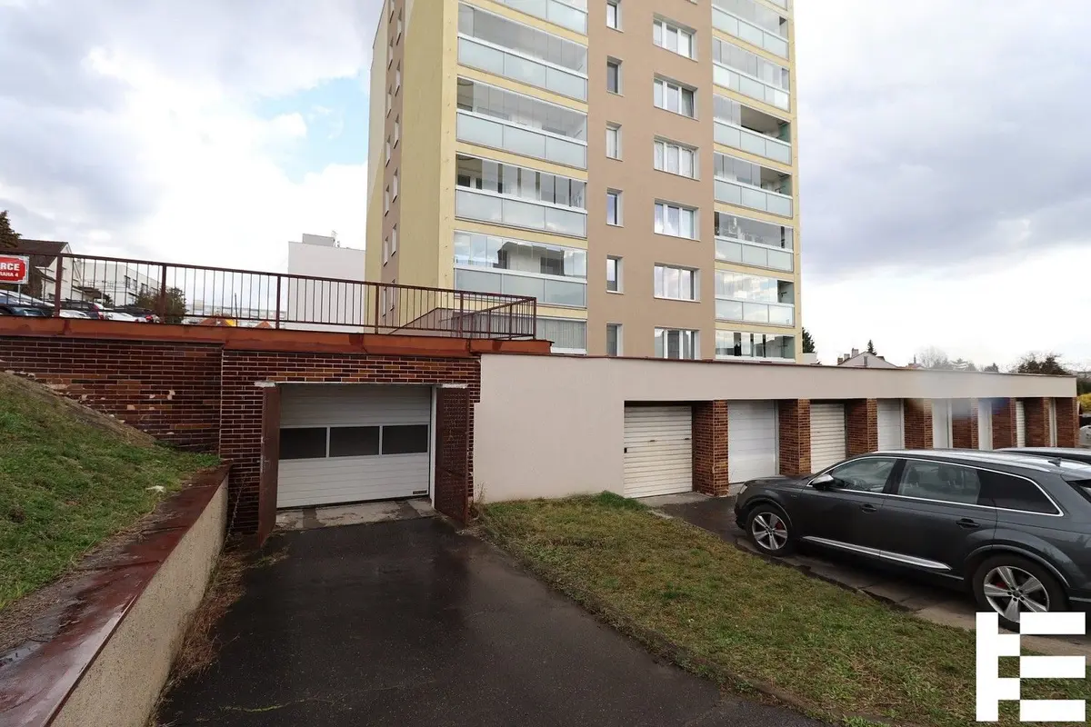 Prodej nemovitosti 801 m², Malá Tyršovka · Modřany