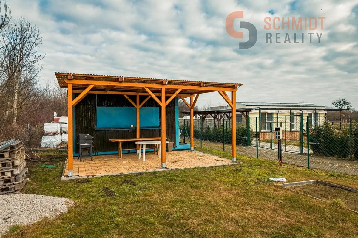 Prodej pozemku 372 m², Břeclav
