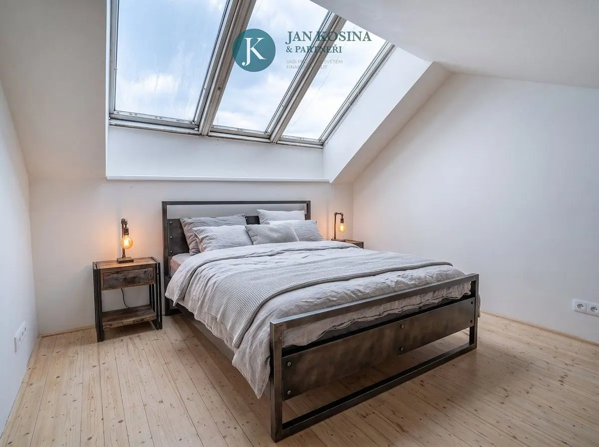 Prodej bytu 1+kk 27 m², Terronská · Bubeneč