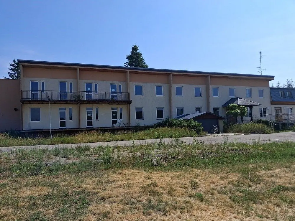 Prodej komerčního prostoru 1446 m², Podomí