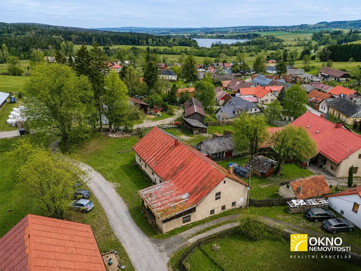 Prodej komerčního prostoru 289 m², Hluboká u Krucemburku · Krucemburk
