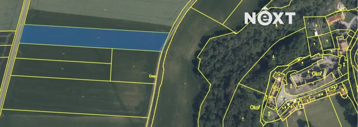 Prodej pozemku 3567 m², Okoř