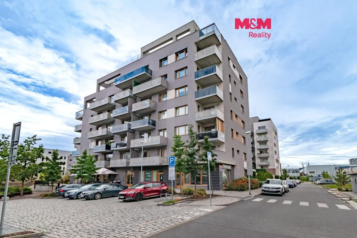 Pronájem bytu 2+kk 49 m², Waltariho · Hloubětín