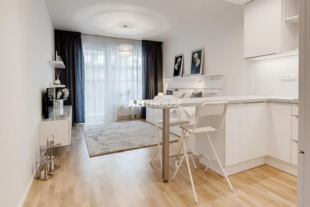 Pronájem bytu 1+kk 52 m², Letňany