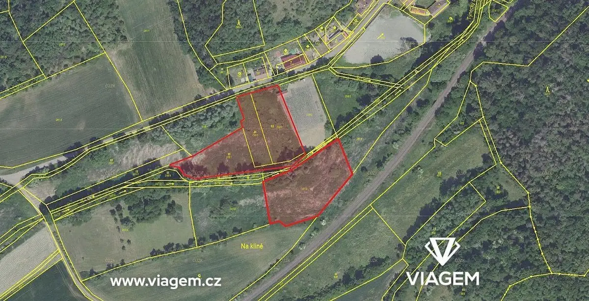 Prodej pozemku 2392 m², Koleč