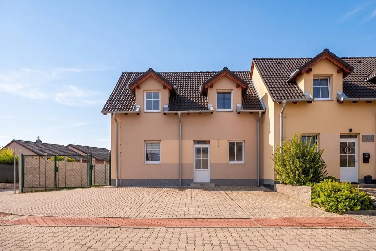 Pronájem domu 106 m², Kozomínská · Postřižín