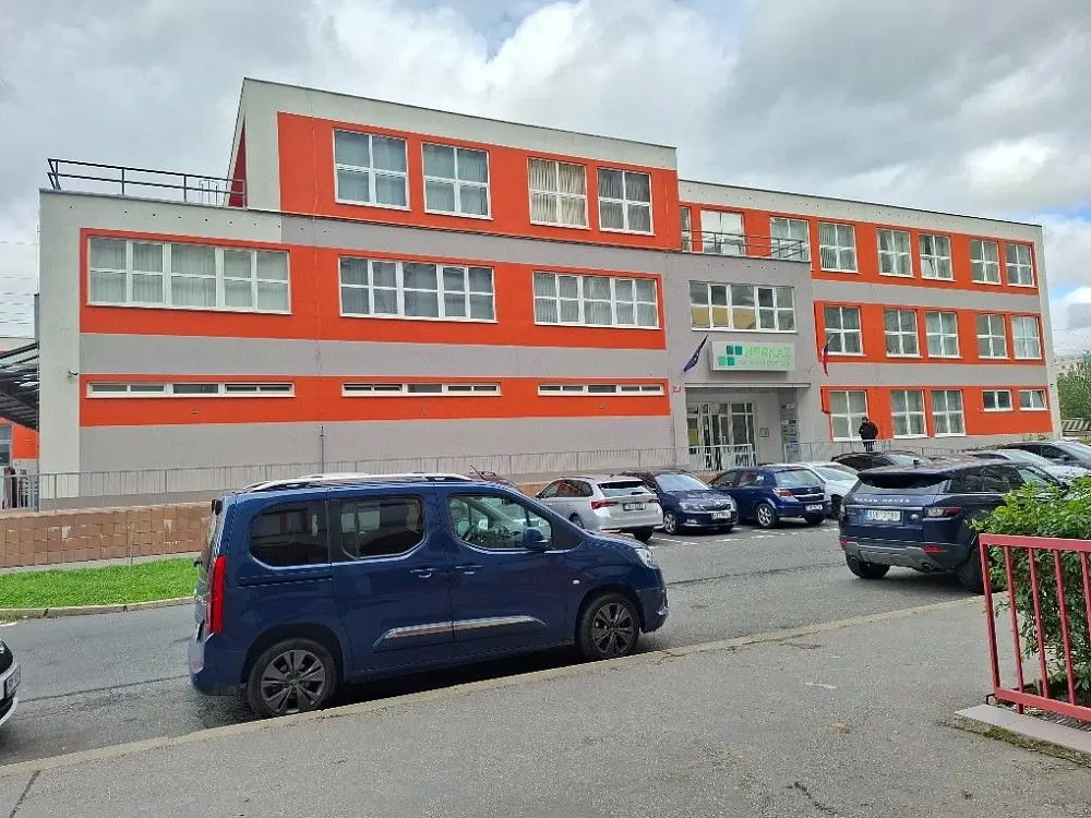 Pronájem komerčního prostoru 18 m², U zeleného ptáka · Kunratice