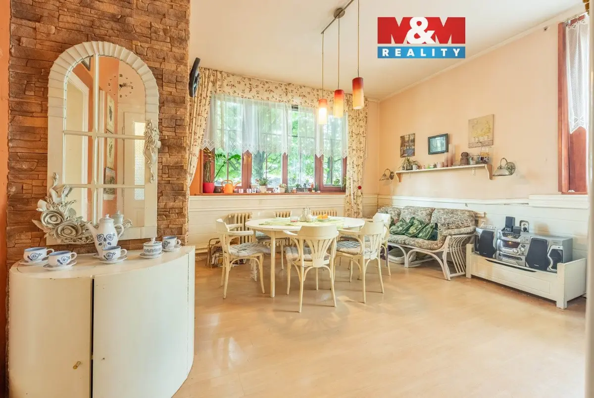 Prodej domu 220 m², Pístecká · Sadská
