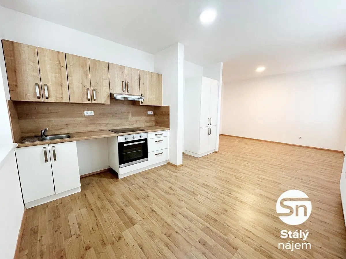 Pronájem bytu 2+kk 56 m², Palackého · Velim