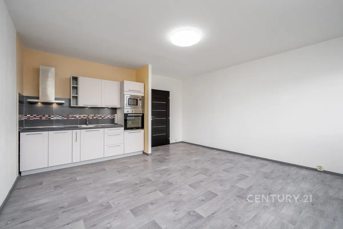 Prodej bytu 1+kk 32 m², Obvodová · Krásné Březno · Ústí nad Labem