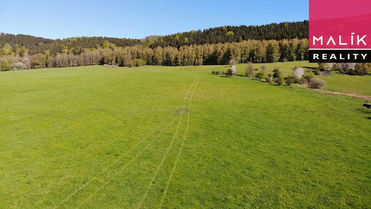 Prodej pozemku 177325 m², Maroltov · Ostrov