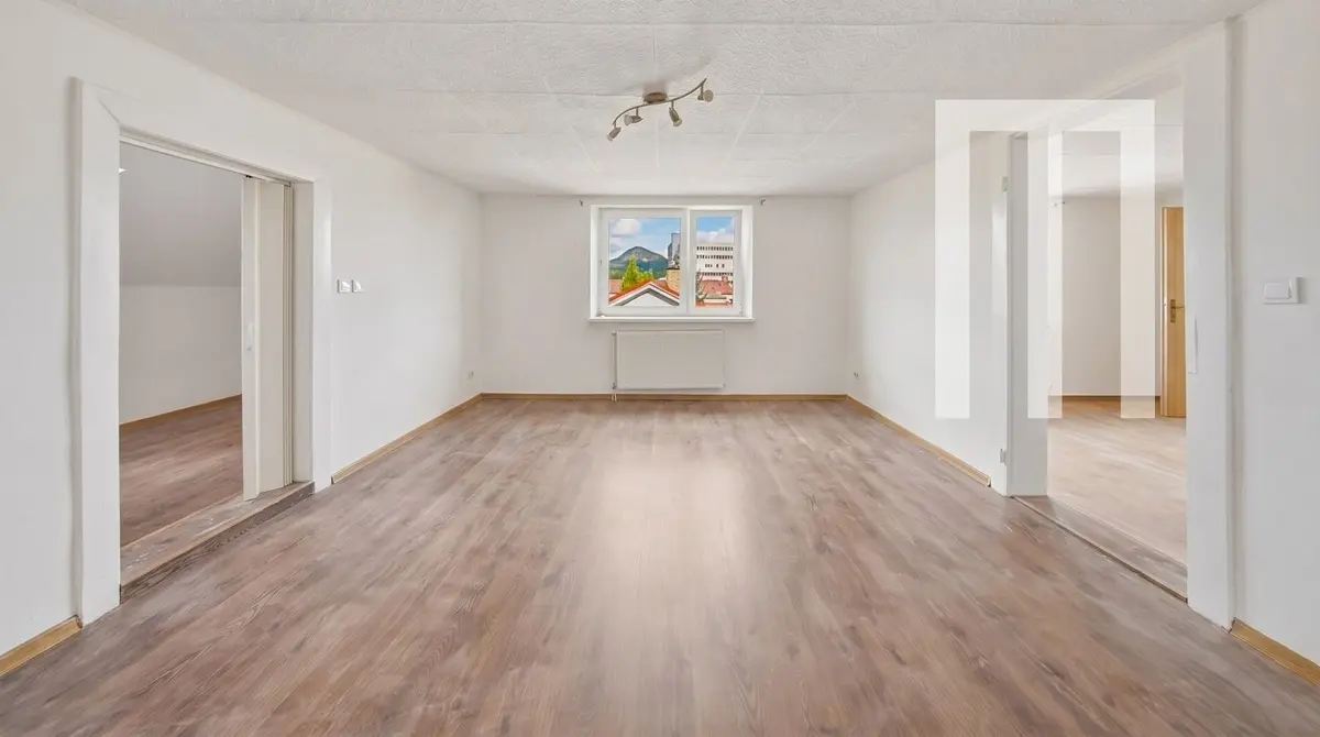 Pronájem bytu 2+1 71 m², Nádražní · Nový Bor