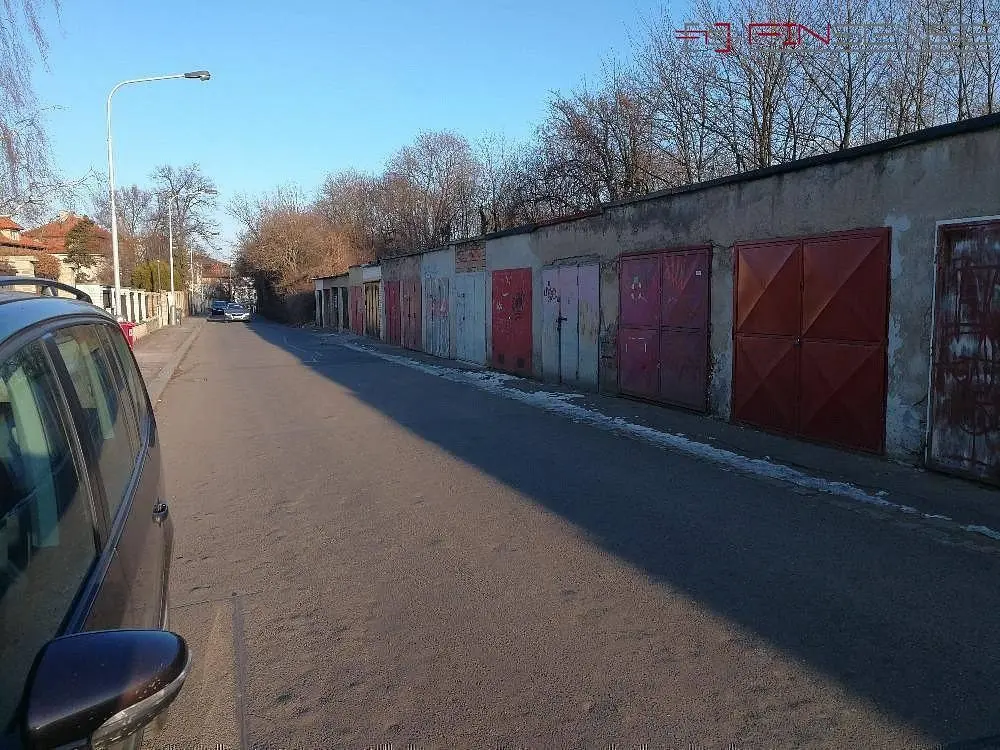 Prodej nemovitosti 16 m², Glinkova · Dejvice