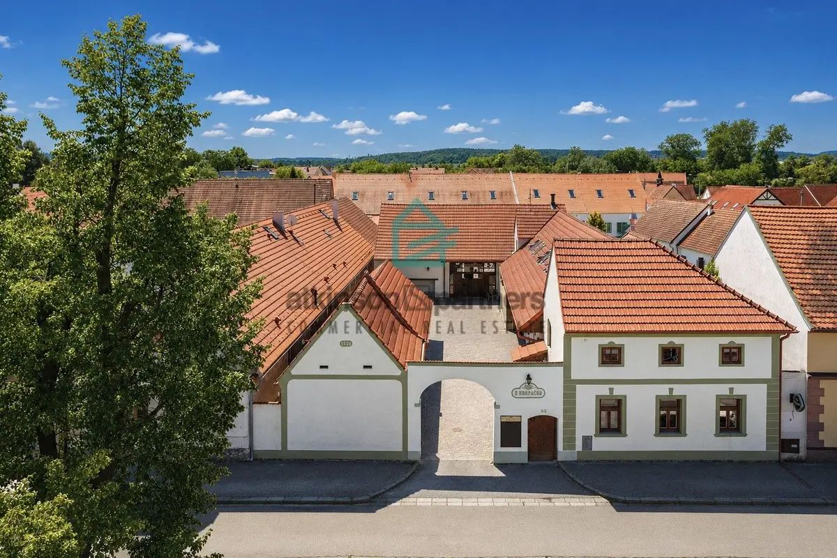 Prodej chaty / chalupy 450 m², nám. Bratří Čapků · České Budějovice 7 · České Budějovice