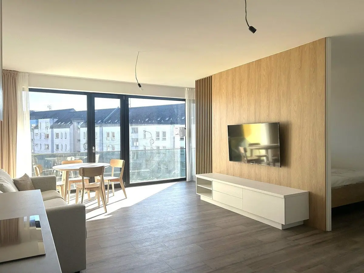 Pronájem bytu 1+kk 60 m², Pálenecká · Svobodné Dvory · Hradec Králové