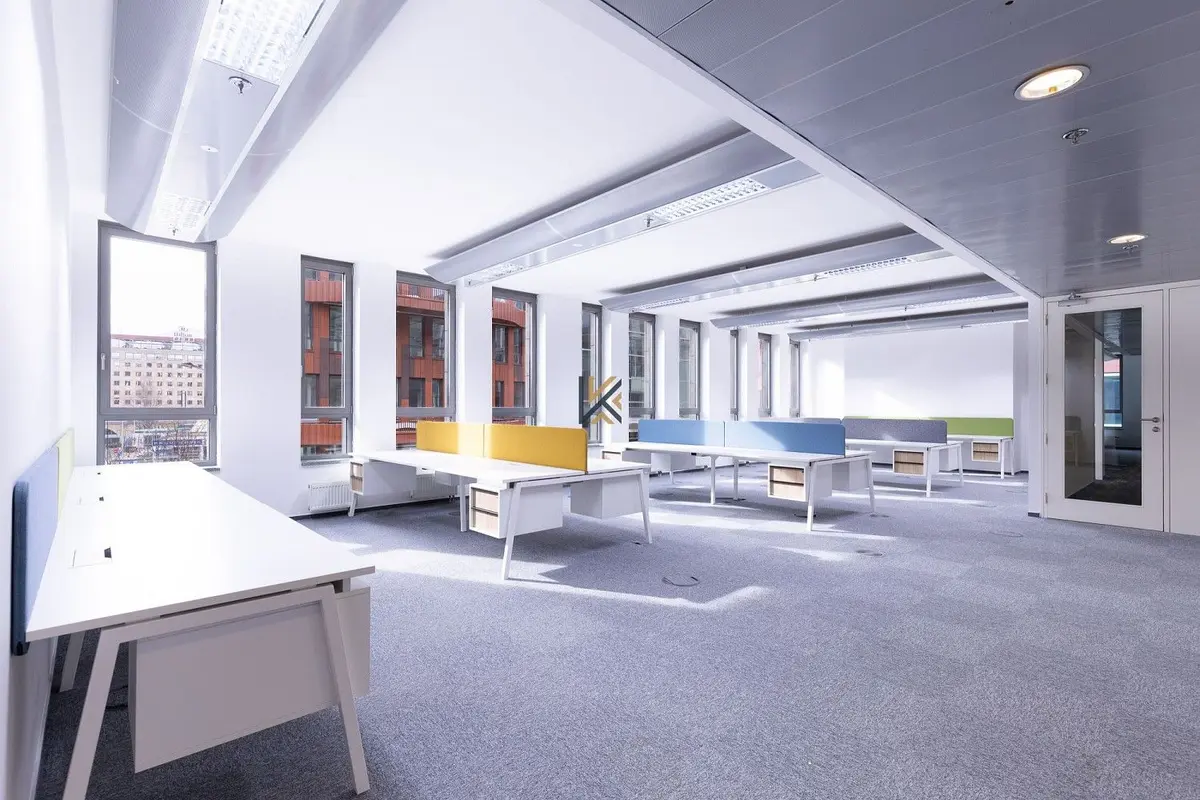 Pronájem komerčního prostoru 1552 m², Karolinská · Karlín
