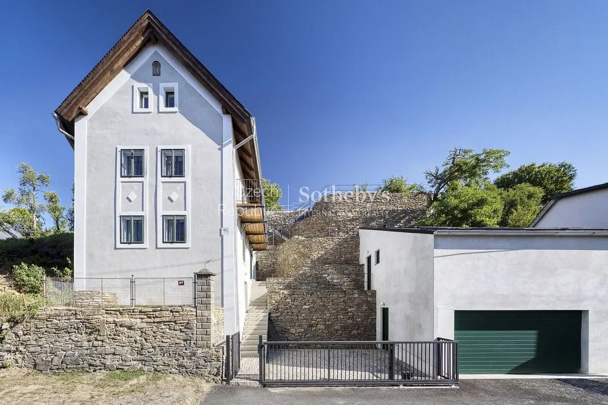 Prodej nemovitosti 203 m², náměstí Míru · Rataje nad Sázavou