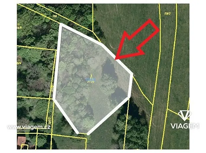 Prodej pozemku 1956 m², Lopeník