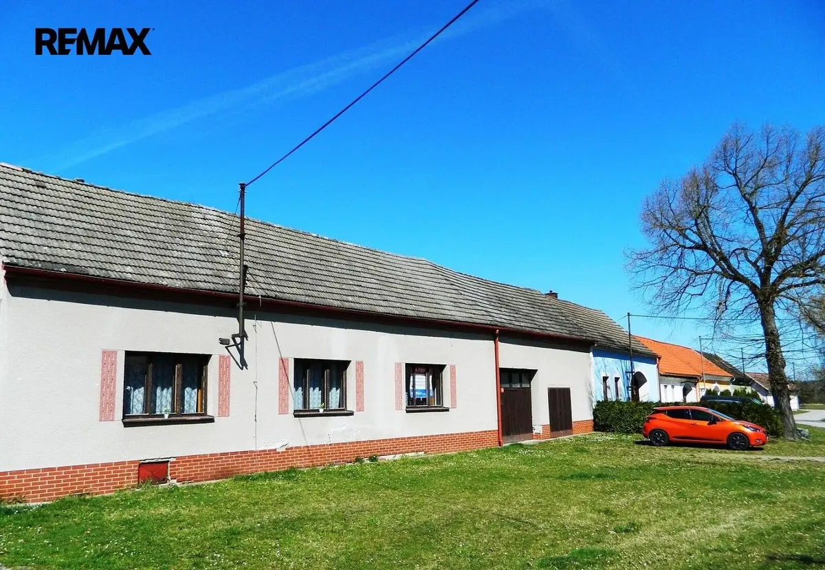 Prodej komerčního prostoru 455 m², Zálší