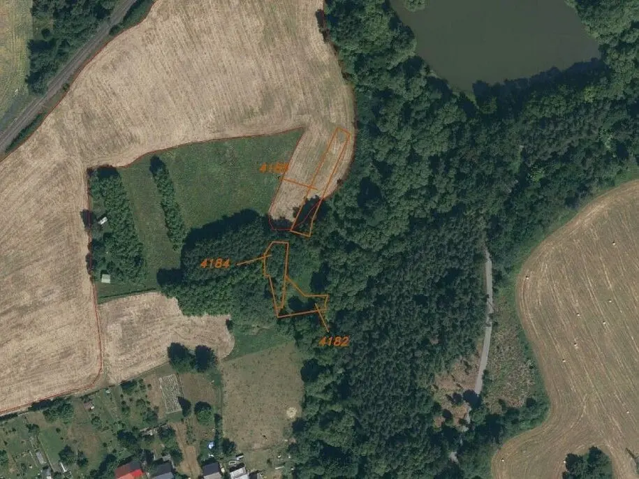 Prodej pozemku 1549 m², Tachov