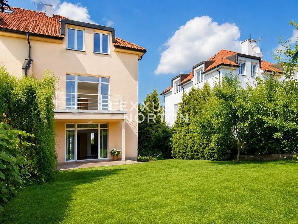 Pronájem domu 300 m², Na závěji · Nebušice