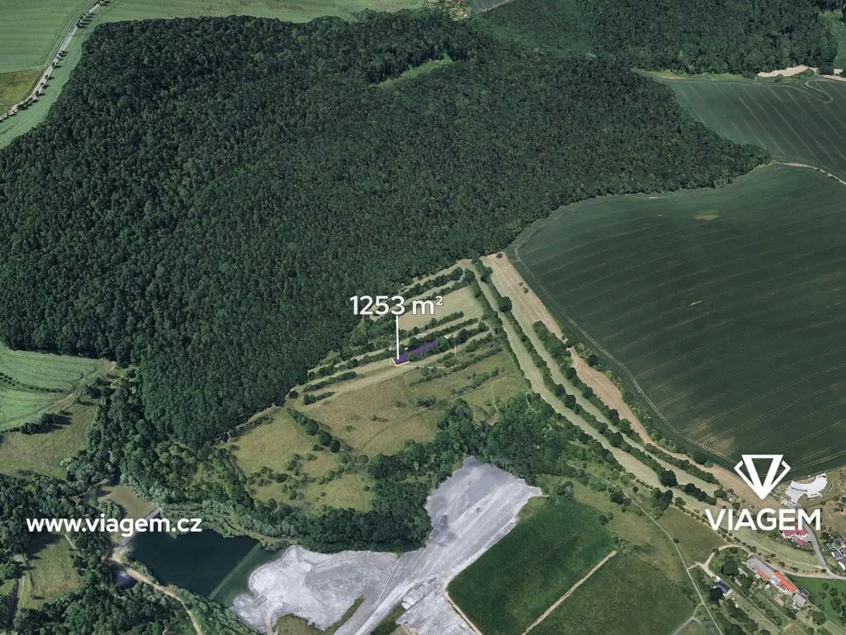 Prodej pozemku 313 m², Nová Dědina