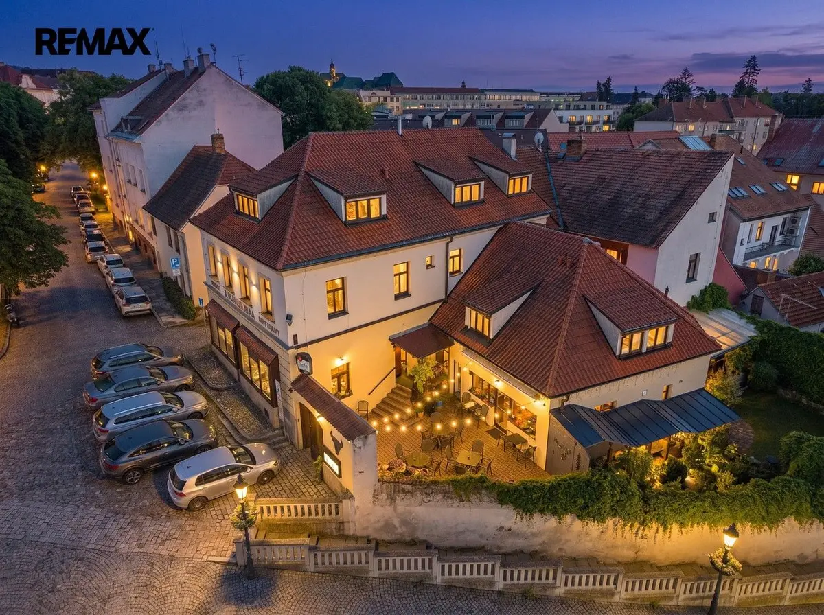 Prodej komerčního prostoru 370 m², Kocínova · Písek