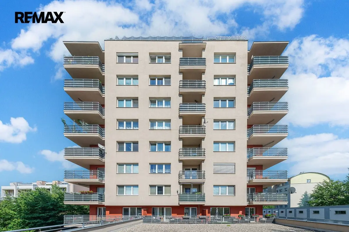 Prodej bytu 1+kk 38 m², Černochova · Košíře