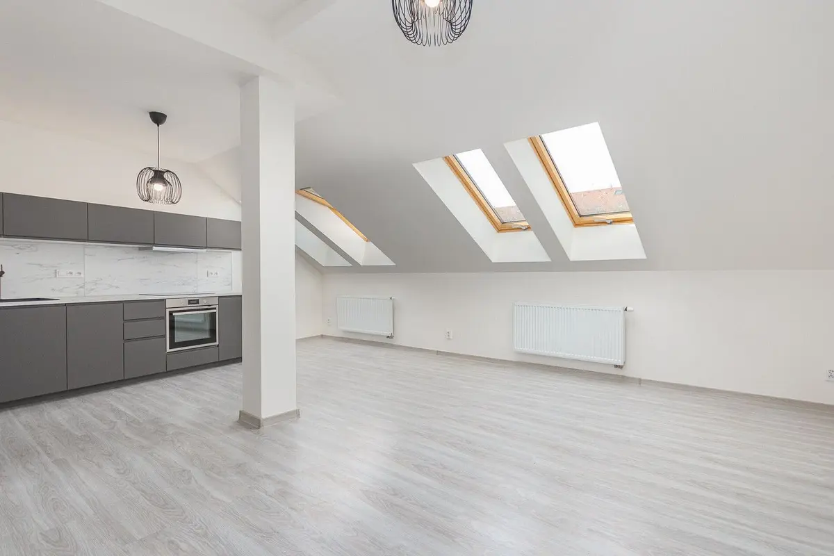 Prodej bytu 1+kk 49 m², Košická · Vršovice