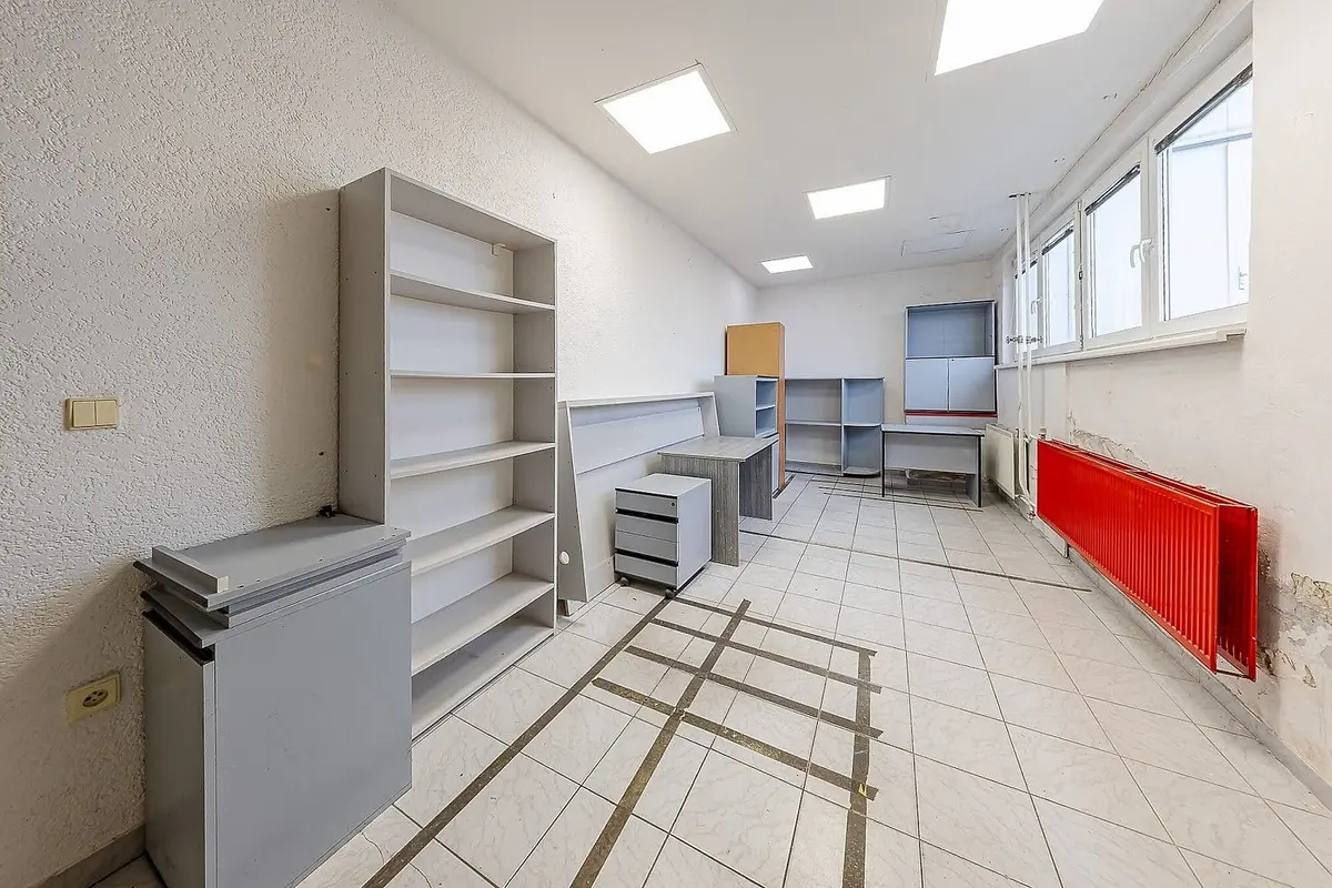 Pronájem komerčního prostoru 534 m², Prostřední · Uherské Hradiště