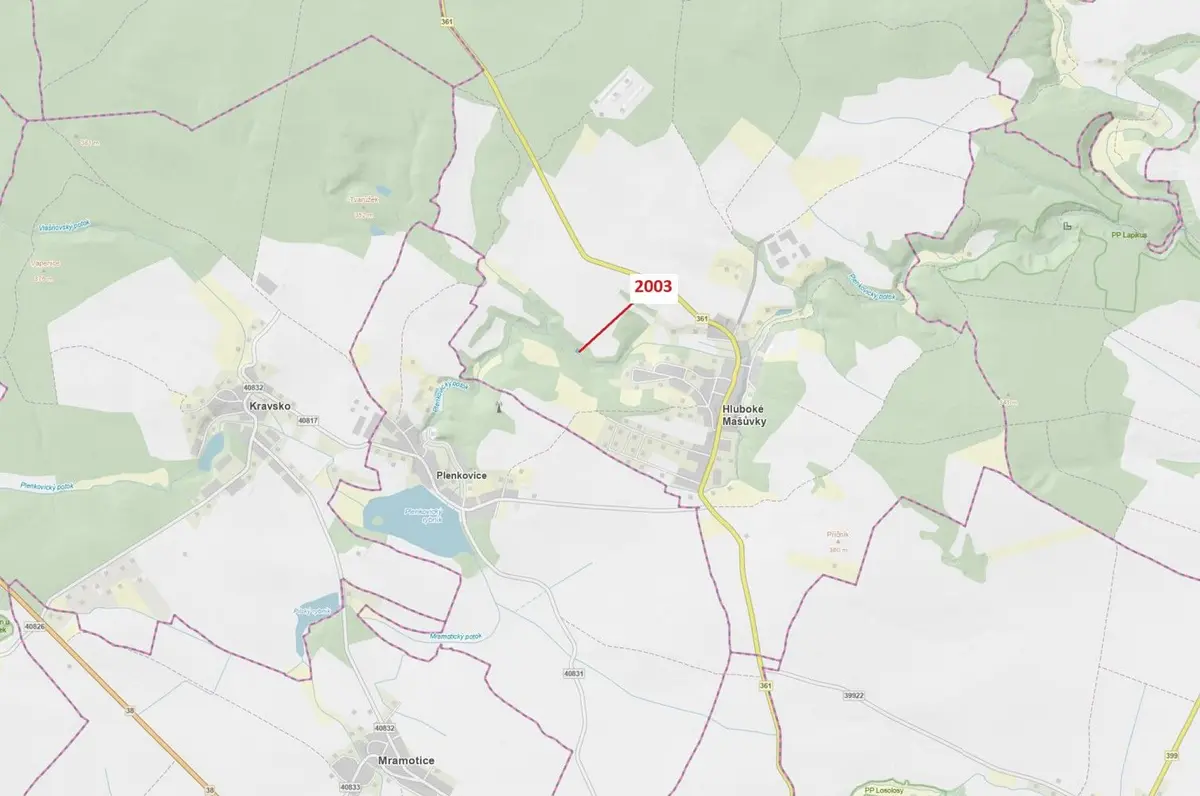 Prodej pozemku 342 m², Hluboké Mašůvky