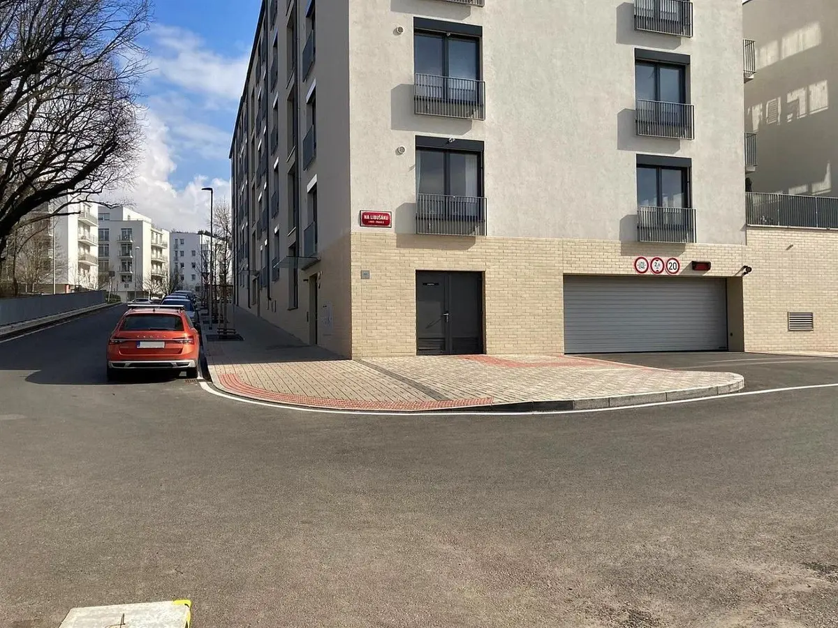 Pronájem nemovitosti 20 m², Františka Kadlece · Libeň