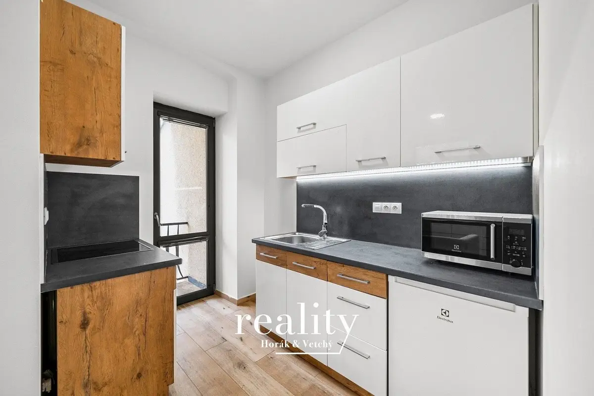 Prodej bytu 1+kk 25 m², Seifertova · Jihlava