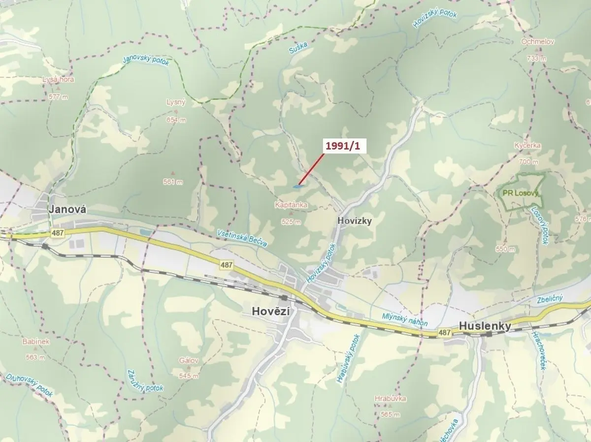 Prodej pozemku 2438 m², Hovězí