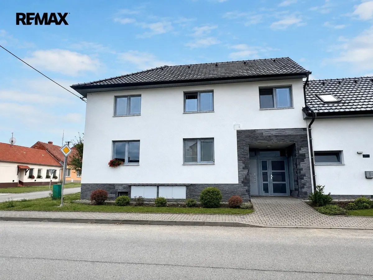 Prodej domu 262 m², Rohatecká · Ratíškovice