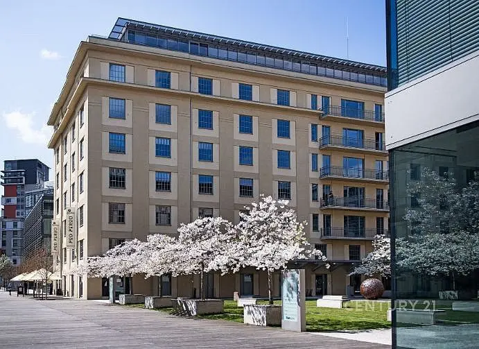 Pronájem komerčního prostoru 650 m², Jankovcova · Holešovice